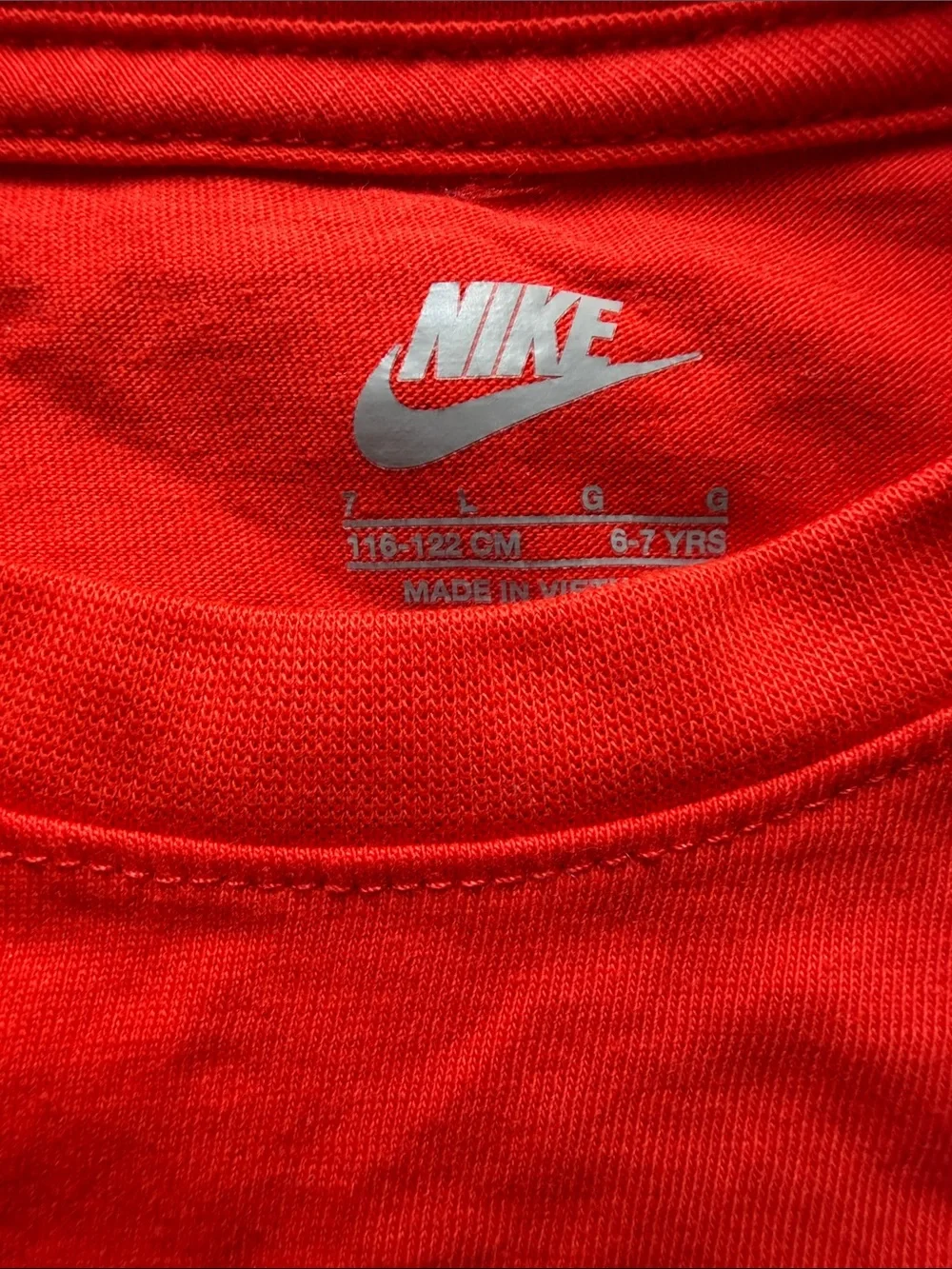 Nike Red Kids' 'Just Do It' Graphic Tee with Multicolor Accent